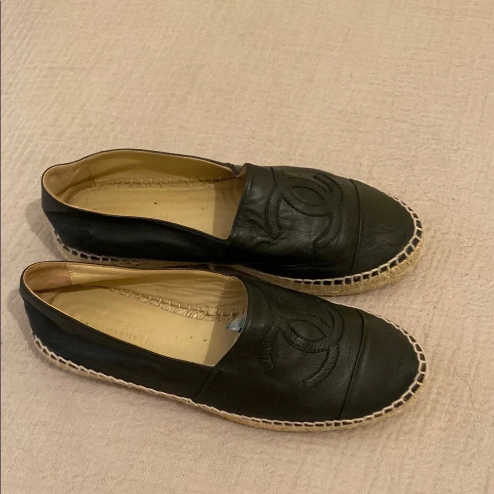 Chanel Black Leather Espadrille Flats. MG29762 Size 41